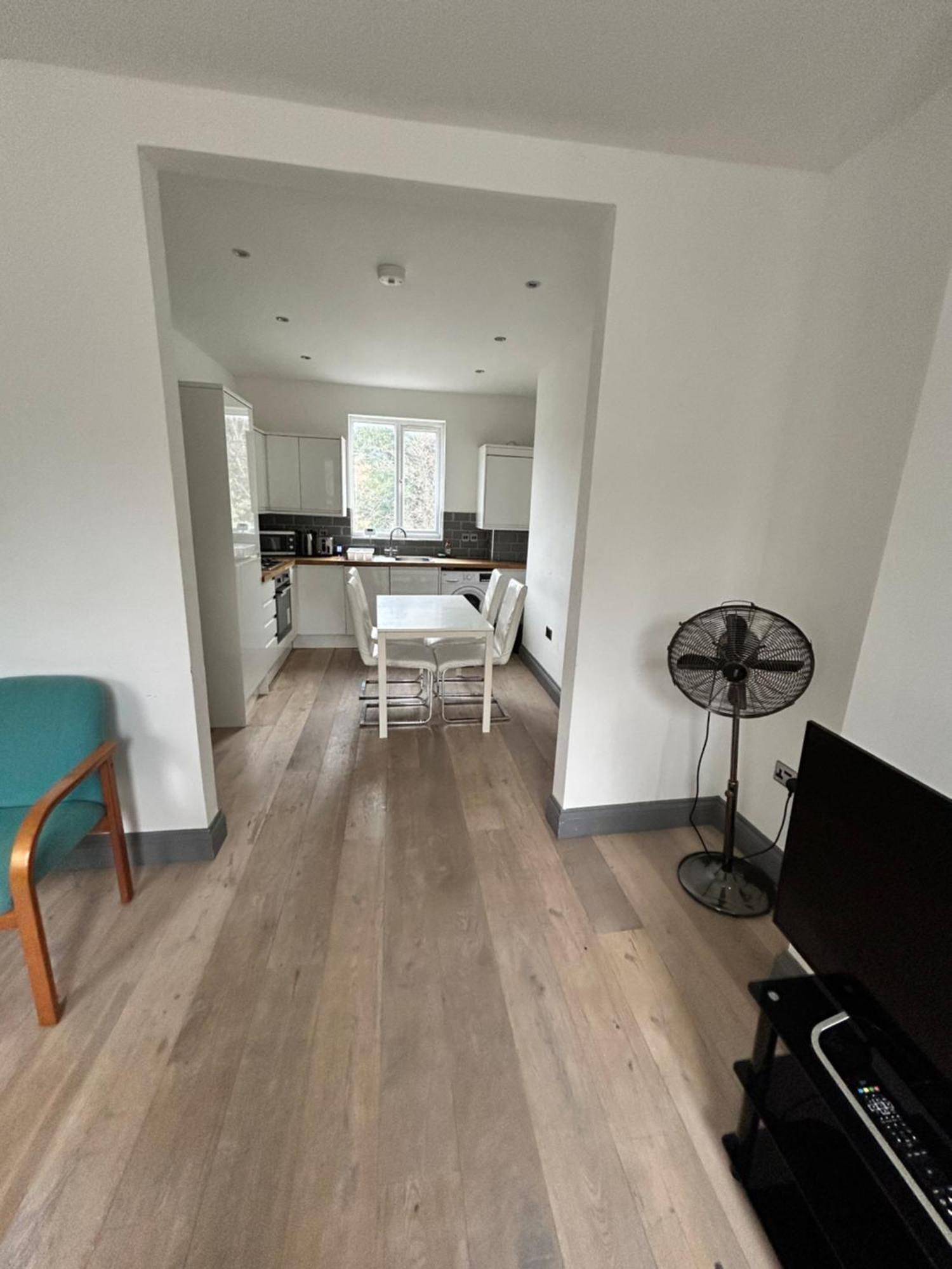 Nky Classic Brixton Apartment Three London Exterior photo